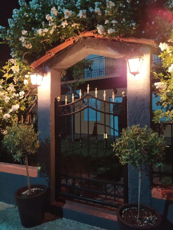 Noufara Apartments Nea Mesagkala Exterior photo