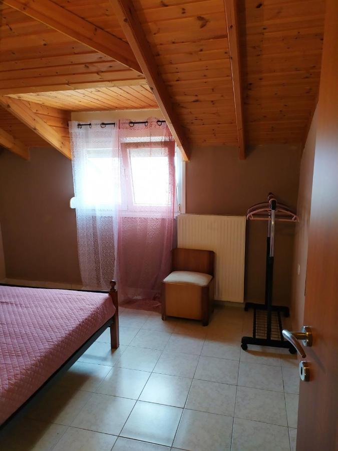 Noufara Apartments Nea Mesagkala Exterior photo