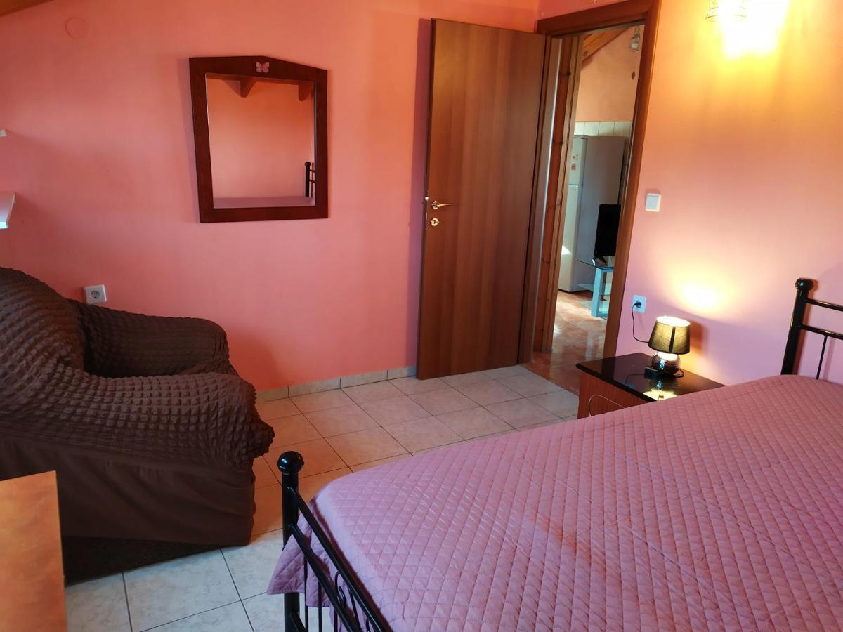 Noufara Apartments Nea Mesagkala Room photo