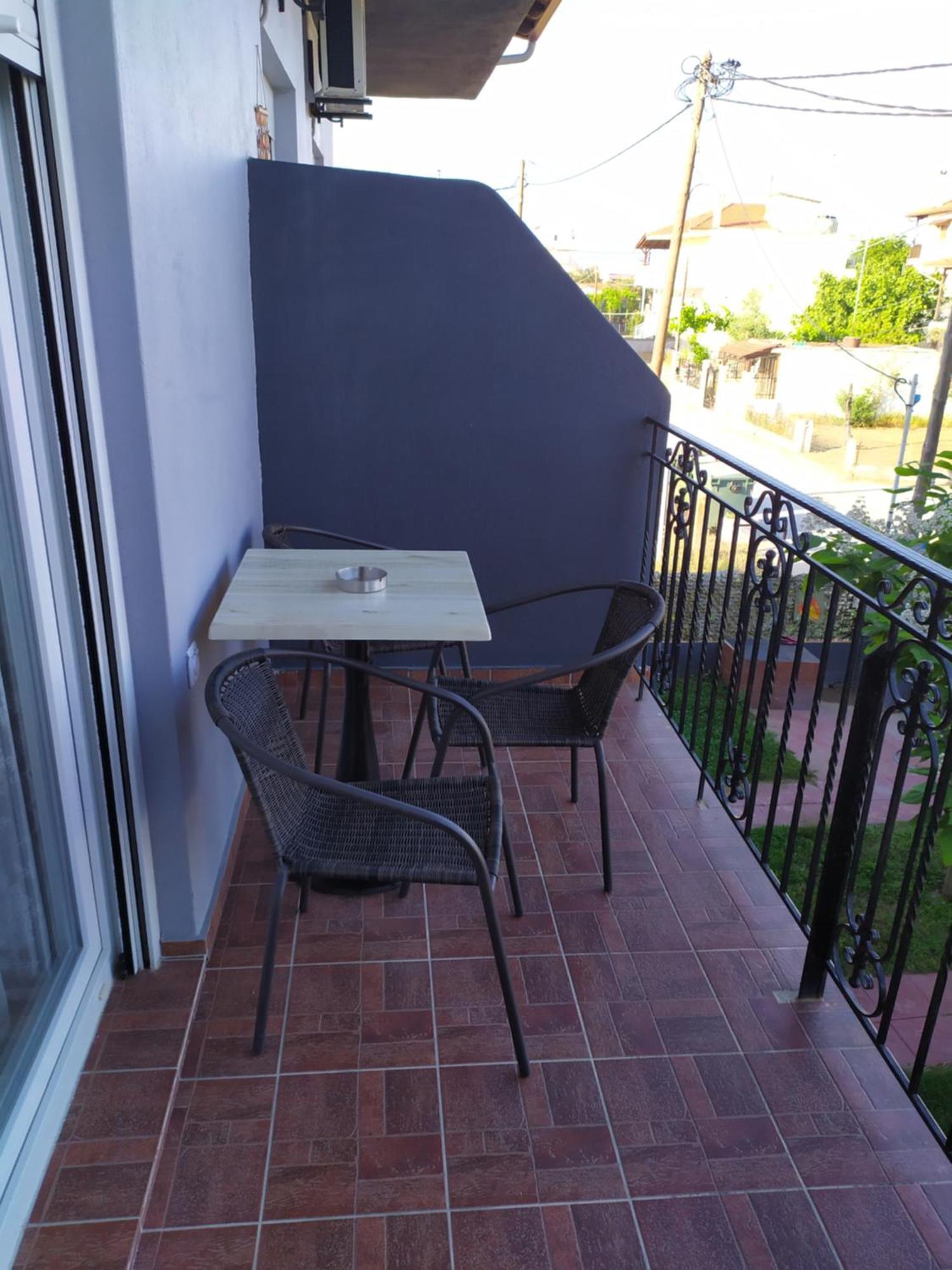 Noufara Apartments Nea Mesagkala Room photo